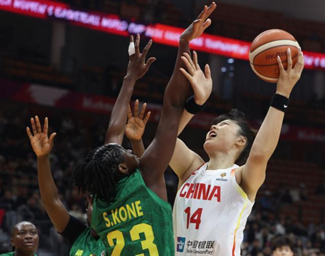2026世界杯投注登录入口-中国女篮世预赛取得开门红，李月汝回归首秀得分全队最高